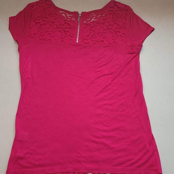 Fuchsia Lace Blouse - Picture 7 of 12